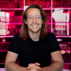 Giel Beelen en COURIUS